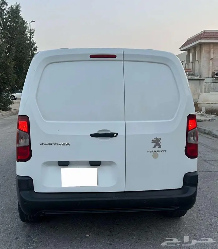 بيجو بارتنر 4