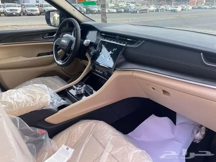 جيب شروكي موديل 2024 ليميتد أصفار كاش وتقسيط 8