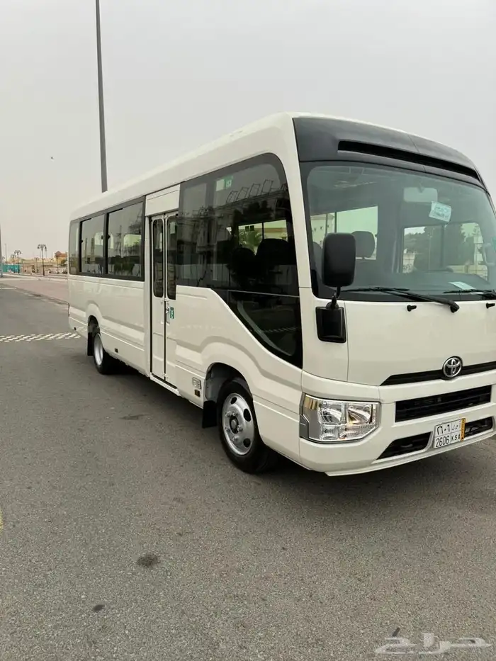 باص للإيجار 10