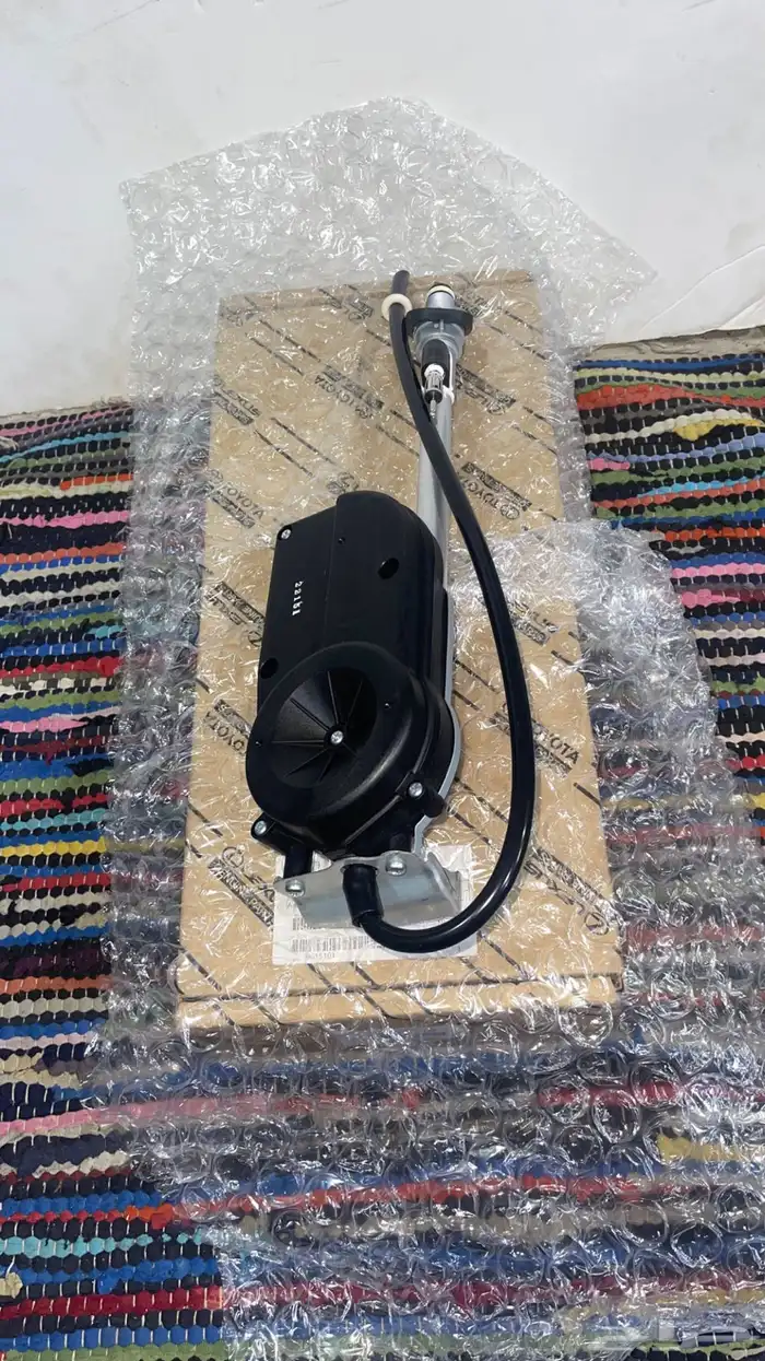 اريل كامري 2003 الى 2006 جديد اصلي 0