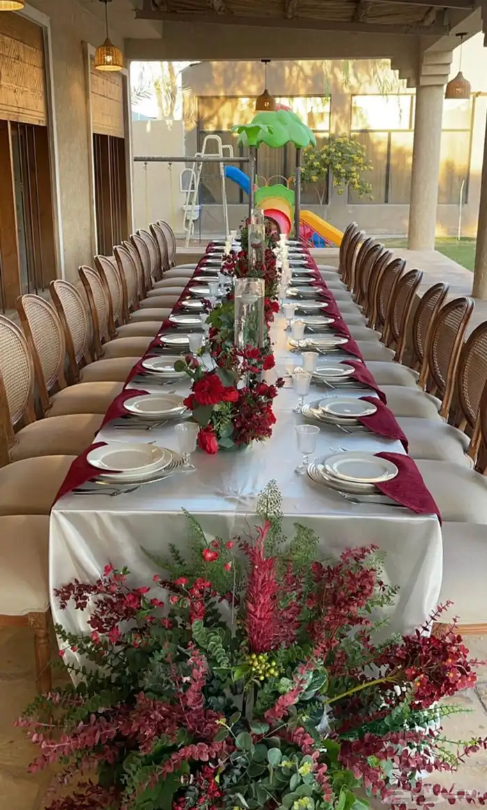 طاولات عشاء 10