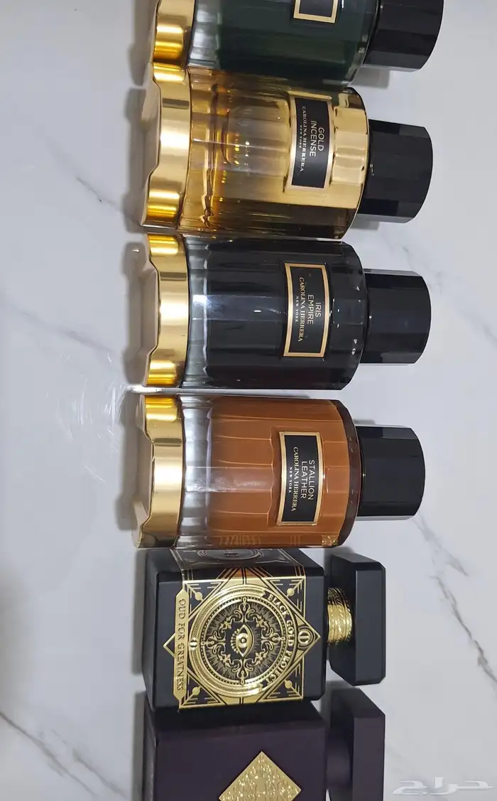 عطورت مطار اصليه بس بدون كرتون فقط 5