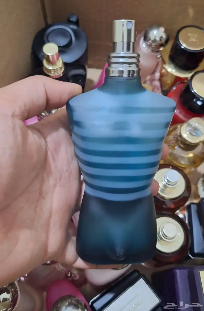 عطورت مطار اصليه بس بدون كرتون فقط 11