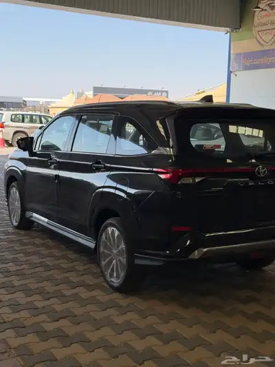 تويوتا فيلوز GLX موديل 2024 جديد 4