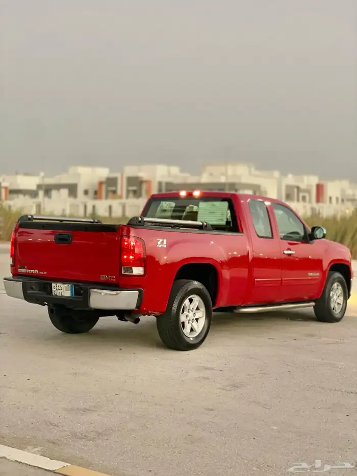 (تم البيع)سييرا-2013-دبل-فل كامل-Z71 4