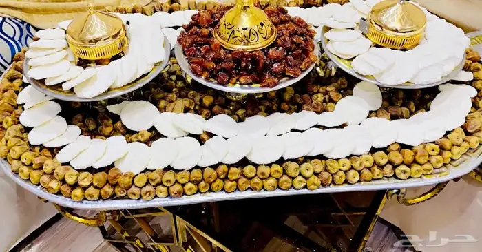 صواني تمر ومضير وسمن 0