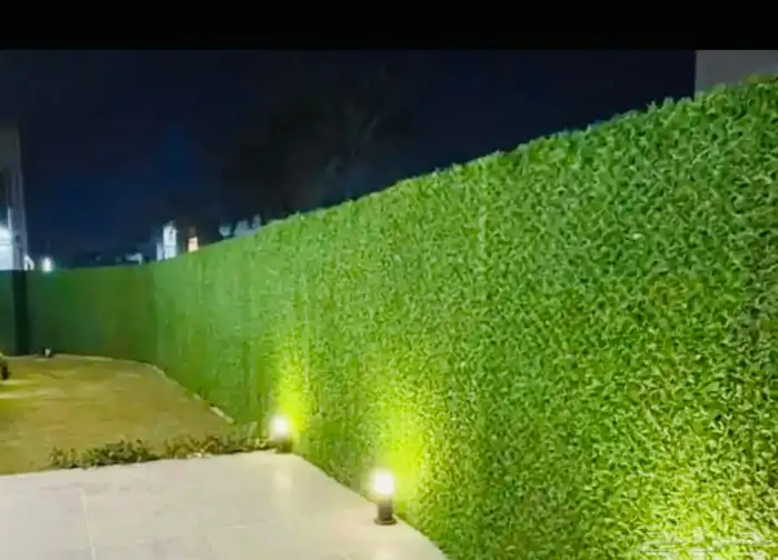 حاجز وساتر عشبي للحدائق والاستراحات 0