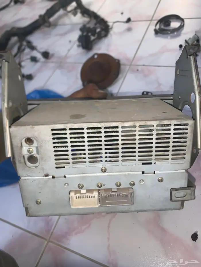 قطع لكزس LS 400 36