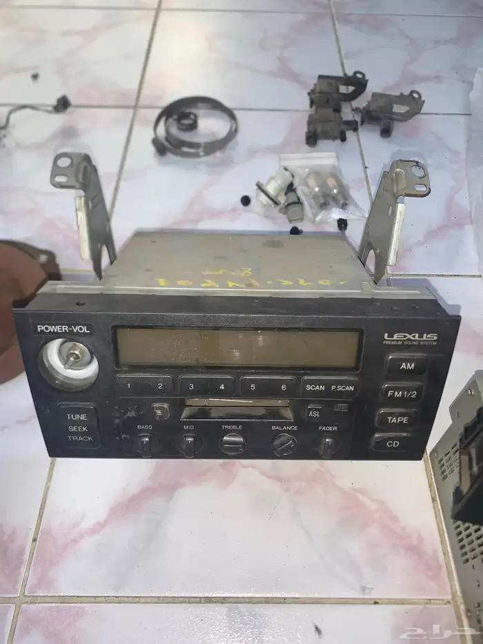 قطع لكزس LS 400 40
