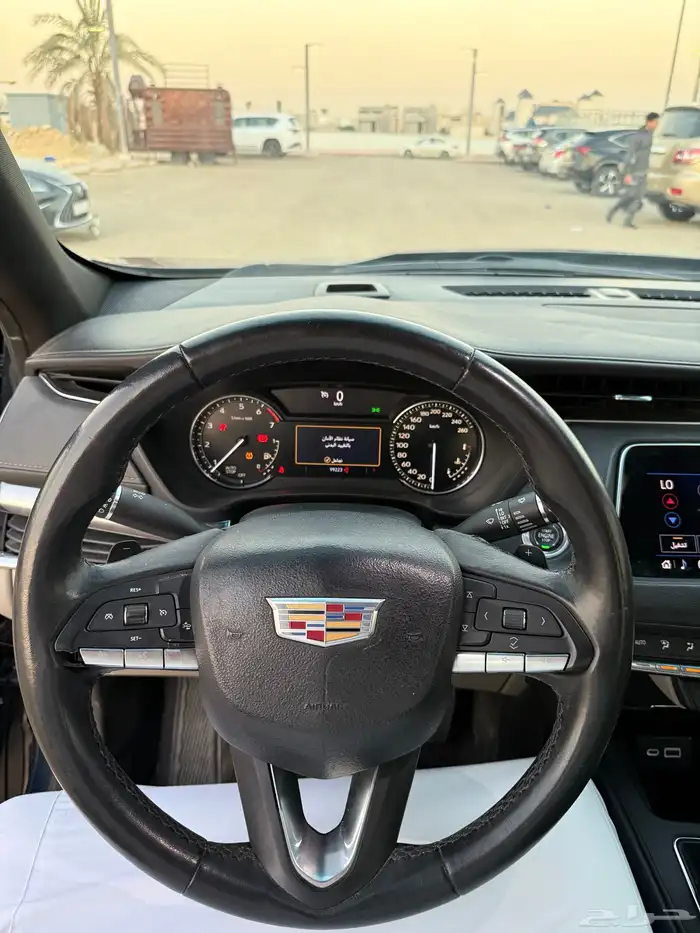 كاديلاك XT4 2020 13