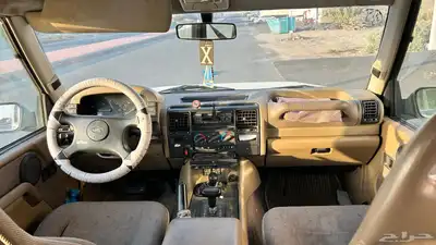 جيب لاندروفر ديسكفري 8