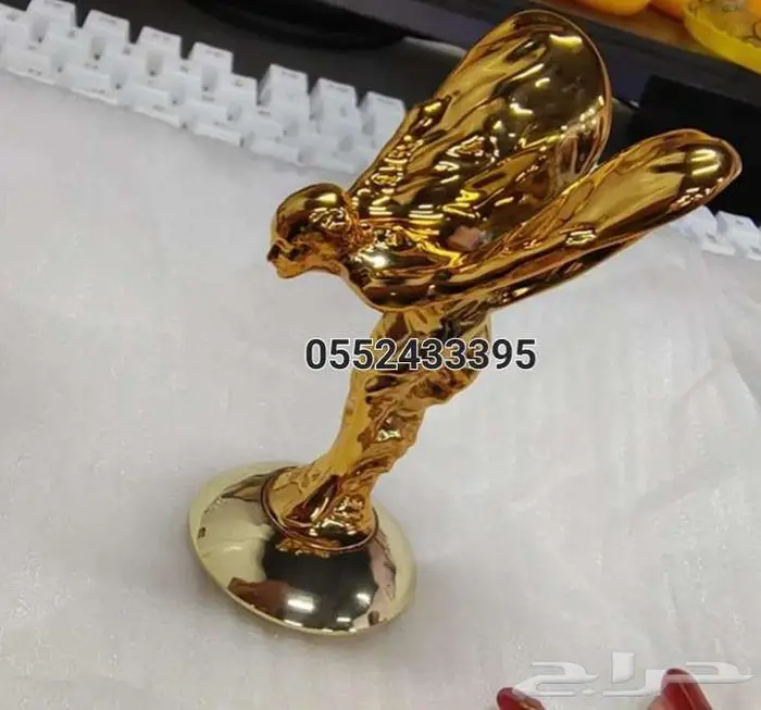 تمثال رولز رويس الذهبي 1