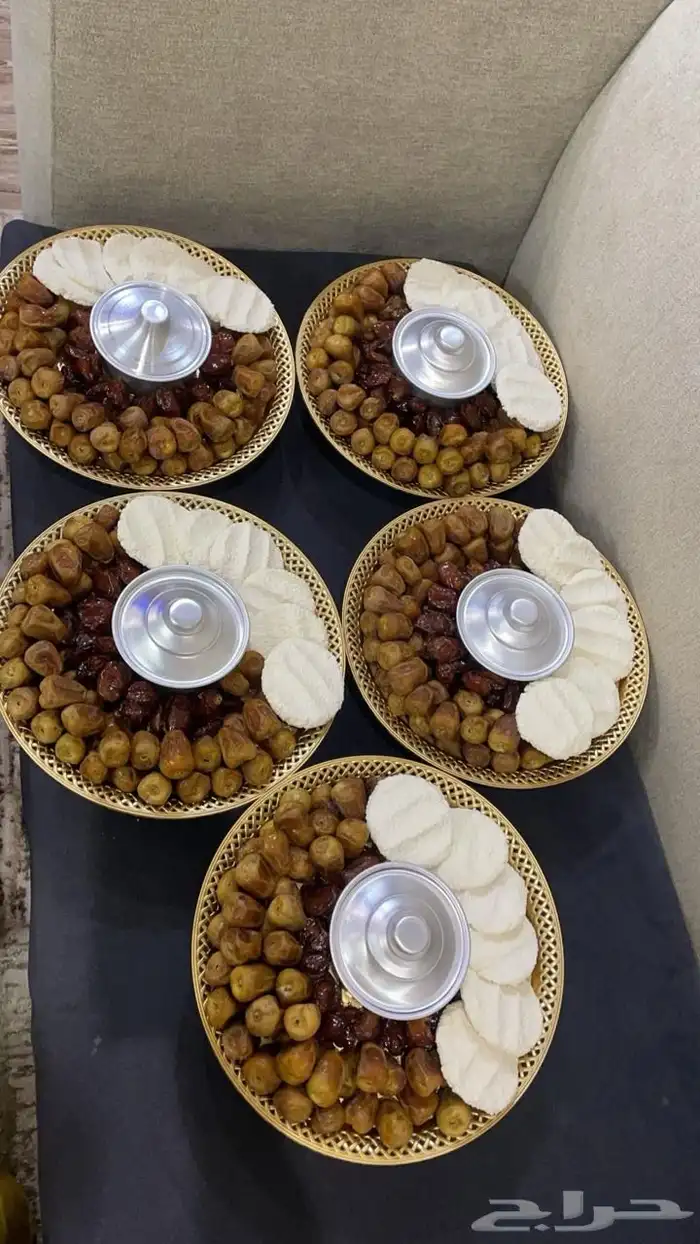 صواني تمر ومضير وسمن 6