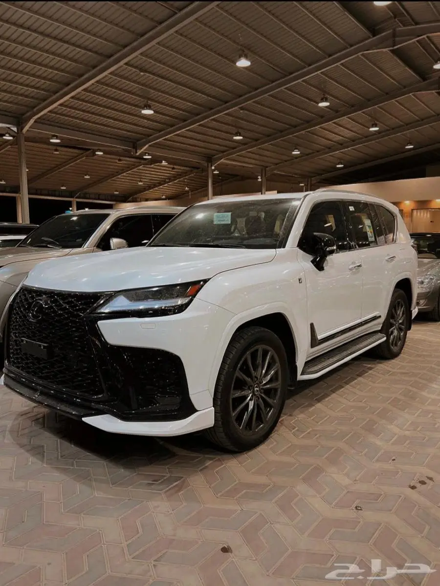 (( تم البيع )) خارج الموقع Lx600 F sport 2024 0