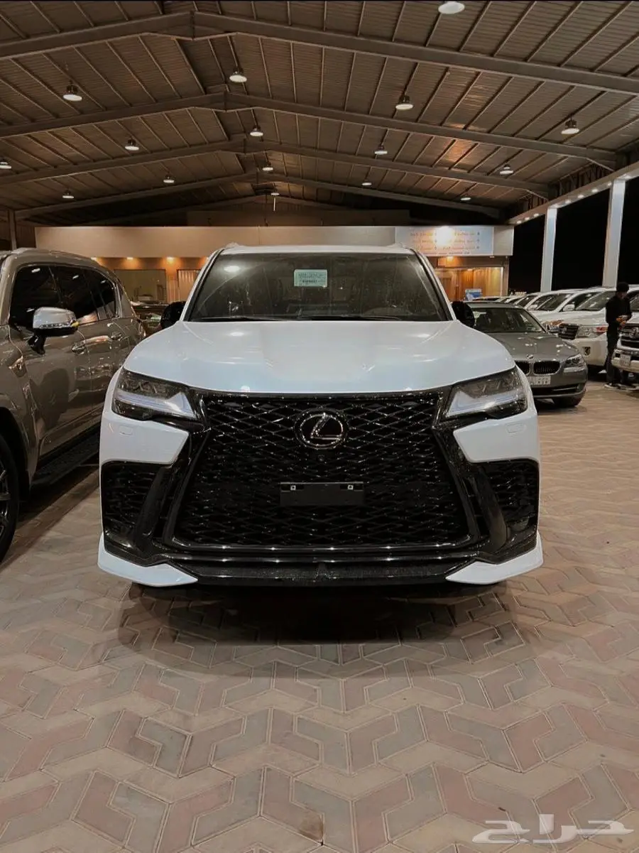 (( تم البيع )) خارج الموقع Lx600 F sport 2024 1