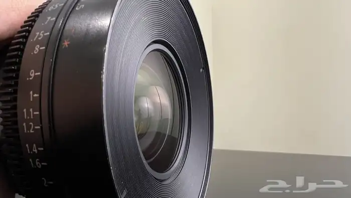 Carl Zeiss Compact prime 13