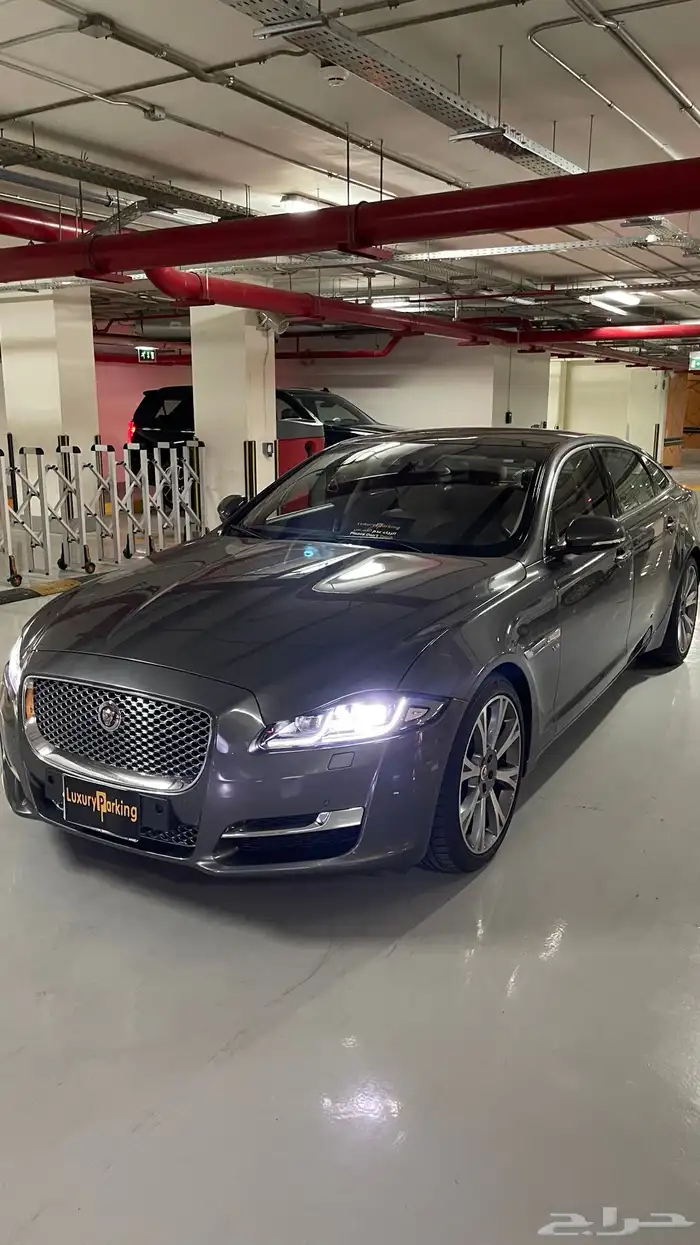 جاكوار XJ 2019 1