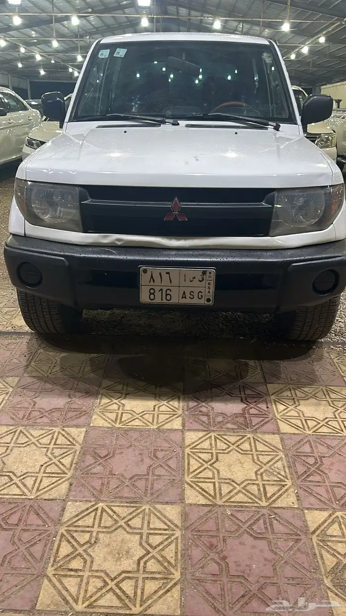 ميتسوبيشي باجيرو 2001 ربع باب واحد 4 سلندر 0