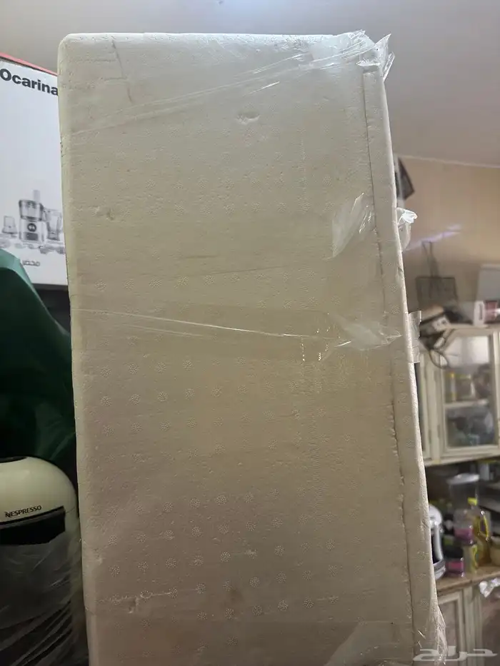 حافظة ثلاجة فلين حالتها ممتازه 2