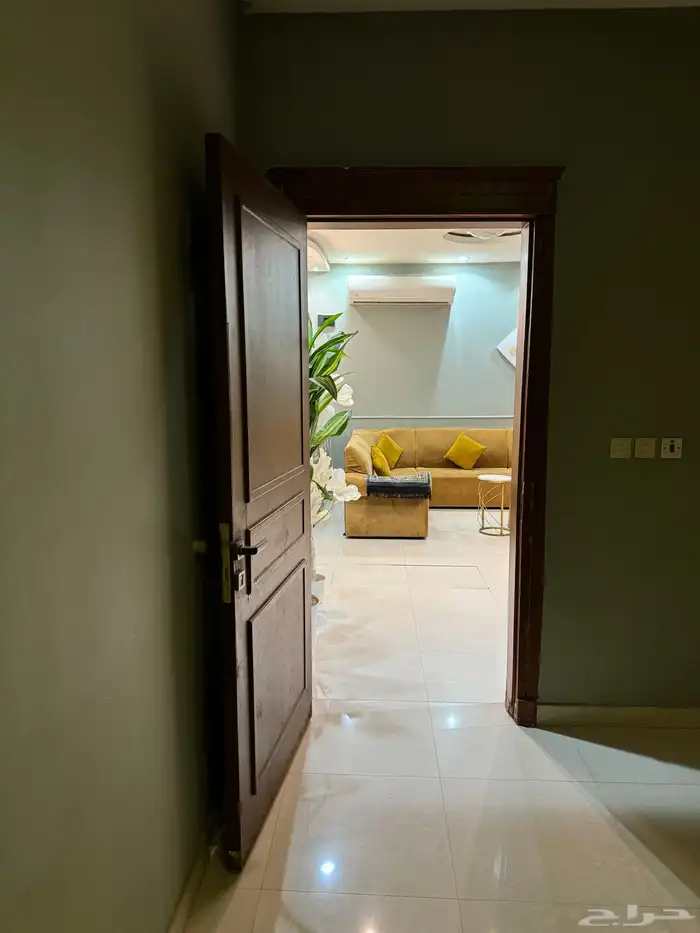 الرياض حي العوالي شارع علي بن شيبان قدام صيدليه اورانج 12