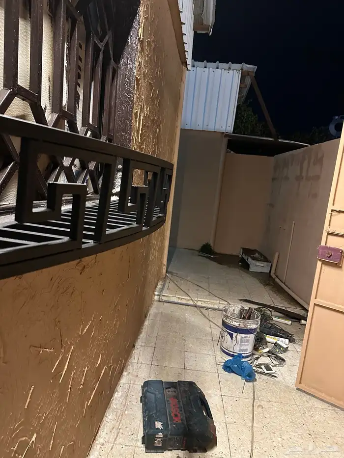 حداد ابواب شبابيك ليزر مظلات درابزين سواتر هنجر قرميد فخار 40