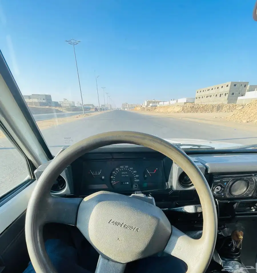 ربع مبيعات الحكومة 98 مسيوم 27 البيع قريب 1