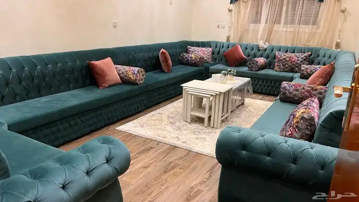 مجلس كامل طوله 5 50 وعرضه 3 30 كنب وطاولات وستاره وزوليه 0