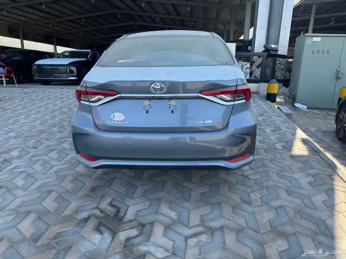 تايوتا كورلا موديل 2025 4