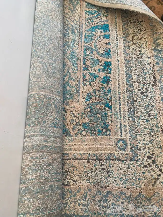 سجاده من بورصه لايوجد حرق او قطع نظيفه 3 ونص في 2ونص 0