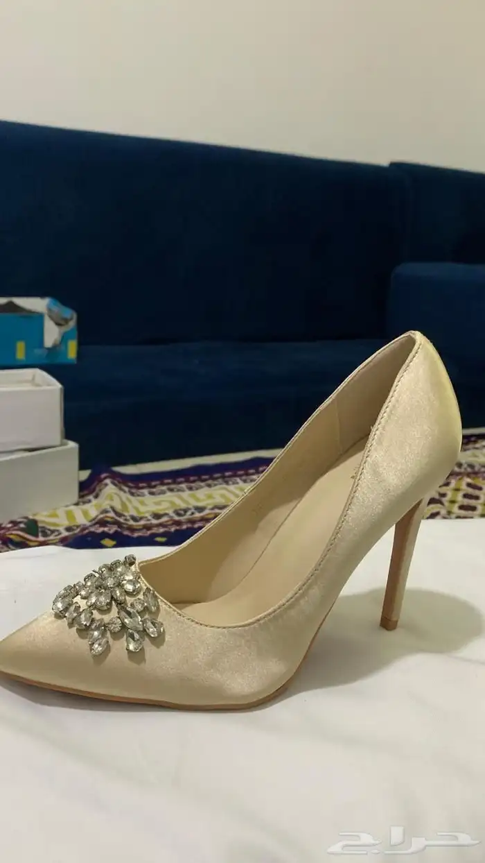 احذيه نسائيه راقيه احذيه سهرات للبيع الكمية اللي في الصور 1