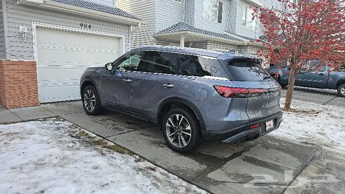 Qx60 لوكس 2023 ماشي 25 الف كيلو فقط 4