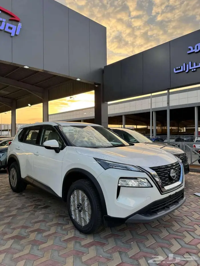 نيسان اكس تريل ستاندر 5 مقاعد بدون دبل 2024 2