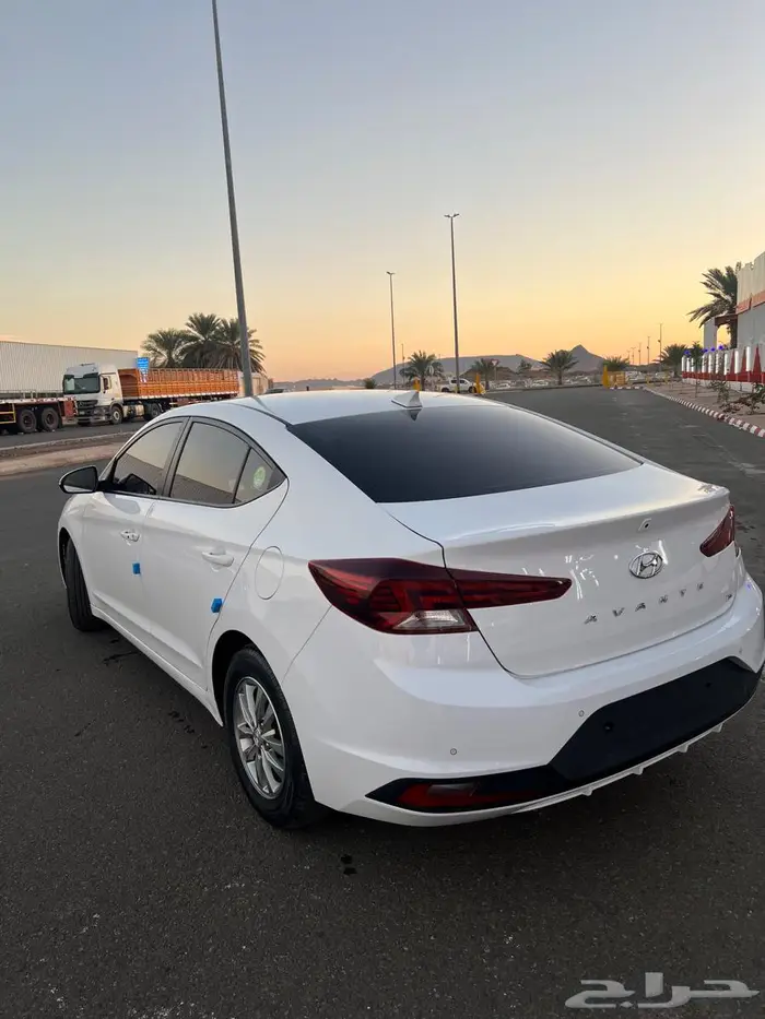 افانتي 2020 بنزين 6