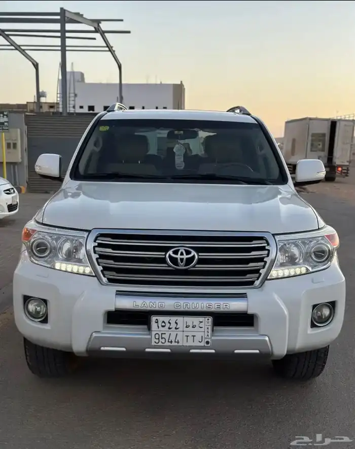 لاندكروزر 2015 0