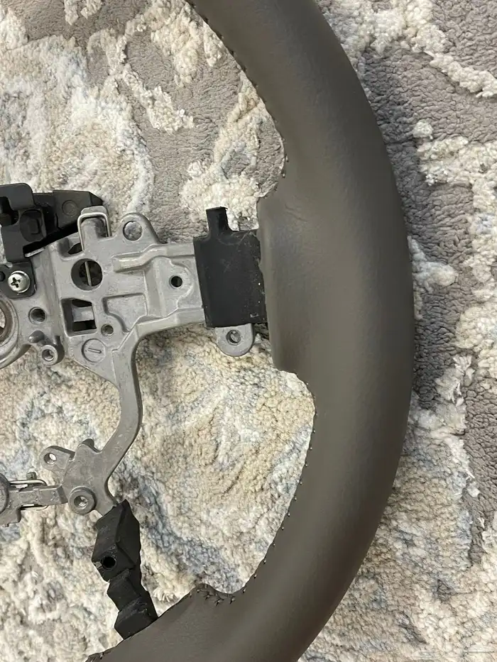 دركسون في اكس ار 2016 الي. 2021 5