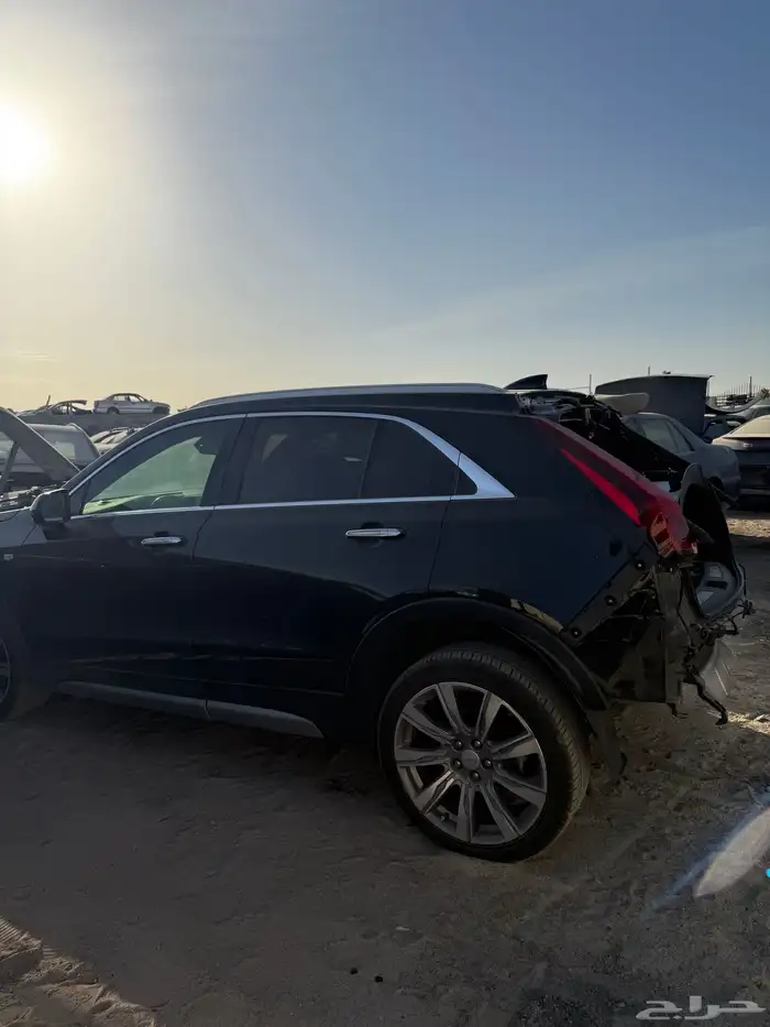 قطع غيار كاديلاك Xt4 تشليح 2