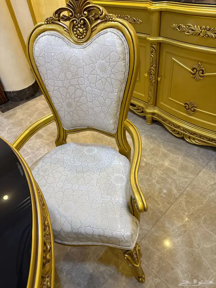 طاولة مع بوفيه 12 كرسي 6