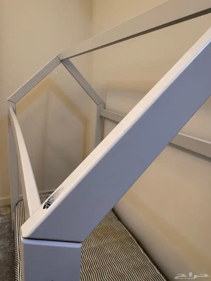 سرير اطفال جديد 1