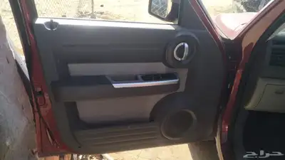 دودج نيترو قطع غيار علي الشرط 6