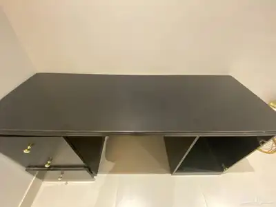 طاولة مكتب للبيع 1