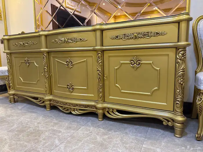 طاولة مع بوفيه 12 كرسي 3