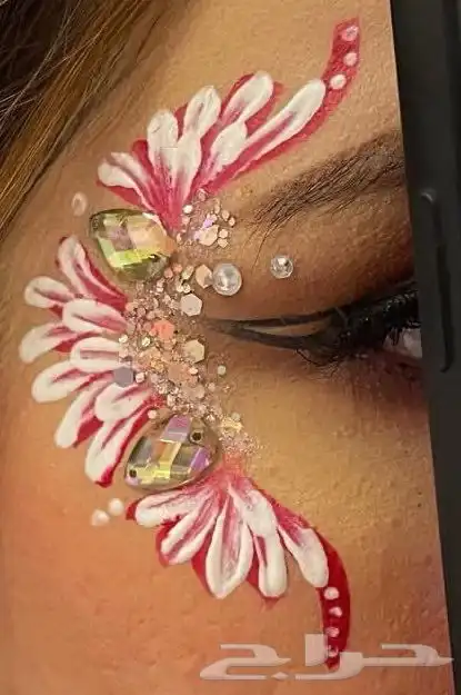 رسم في الوجه للكبار والصغار 0