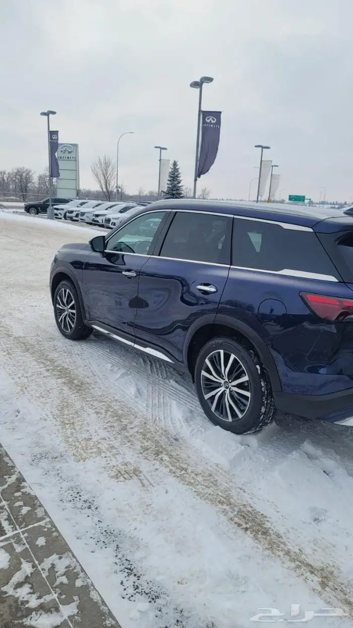 إنفينيتي QX60 2023 سنسري 10