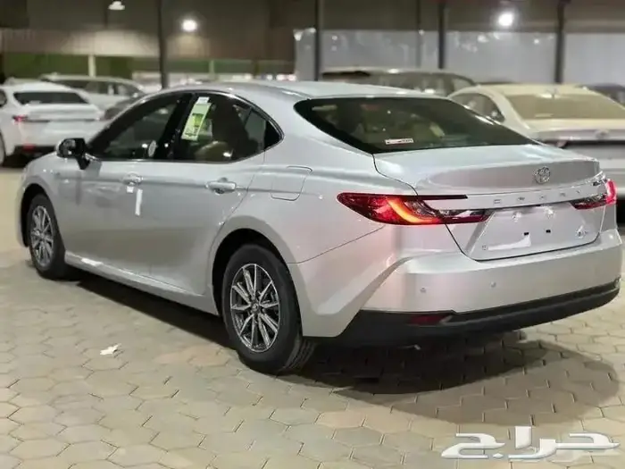 كامرى E هايبرد ستاندر 2025 (يوجد نظام 50-50 للبنوك) 9