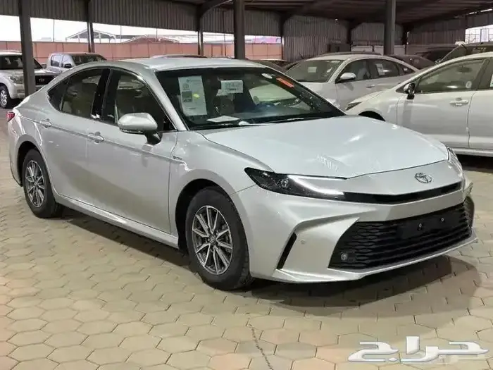 كامرى E هايبرد ستاندر 2025 (يوجد نظام 50-50 للبنوك) 0