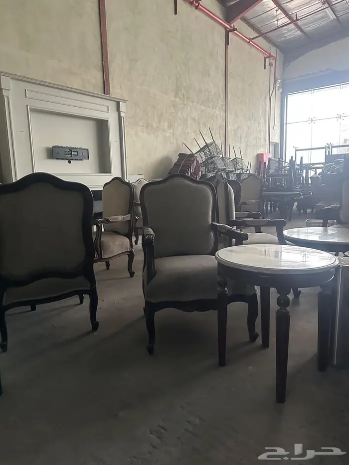 كنب مع طاولات 1