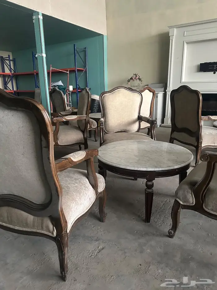 كنب مع طاولات 3