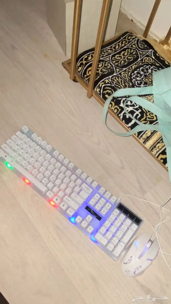 كيبور وماوس للبيع جديد له 4ايام عندي 1