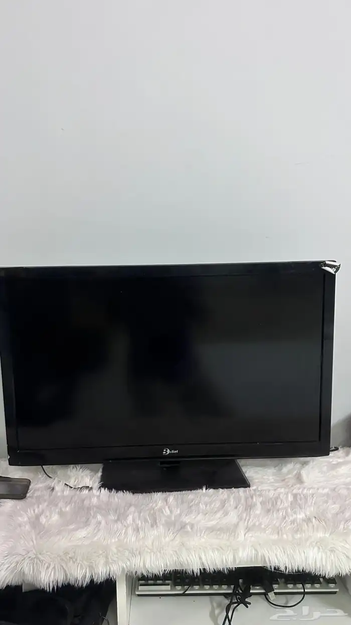 للبيع شاشه مستعجل 1