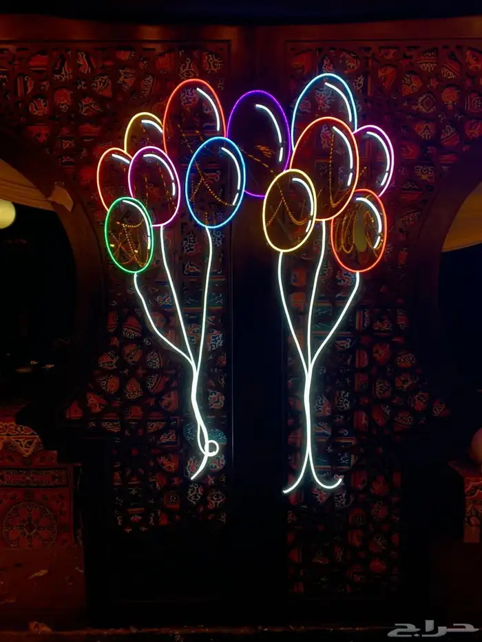 واجهات و حروف بارز و لوحات neon و اعمال ديكور 8